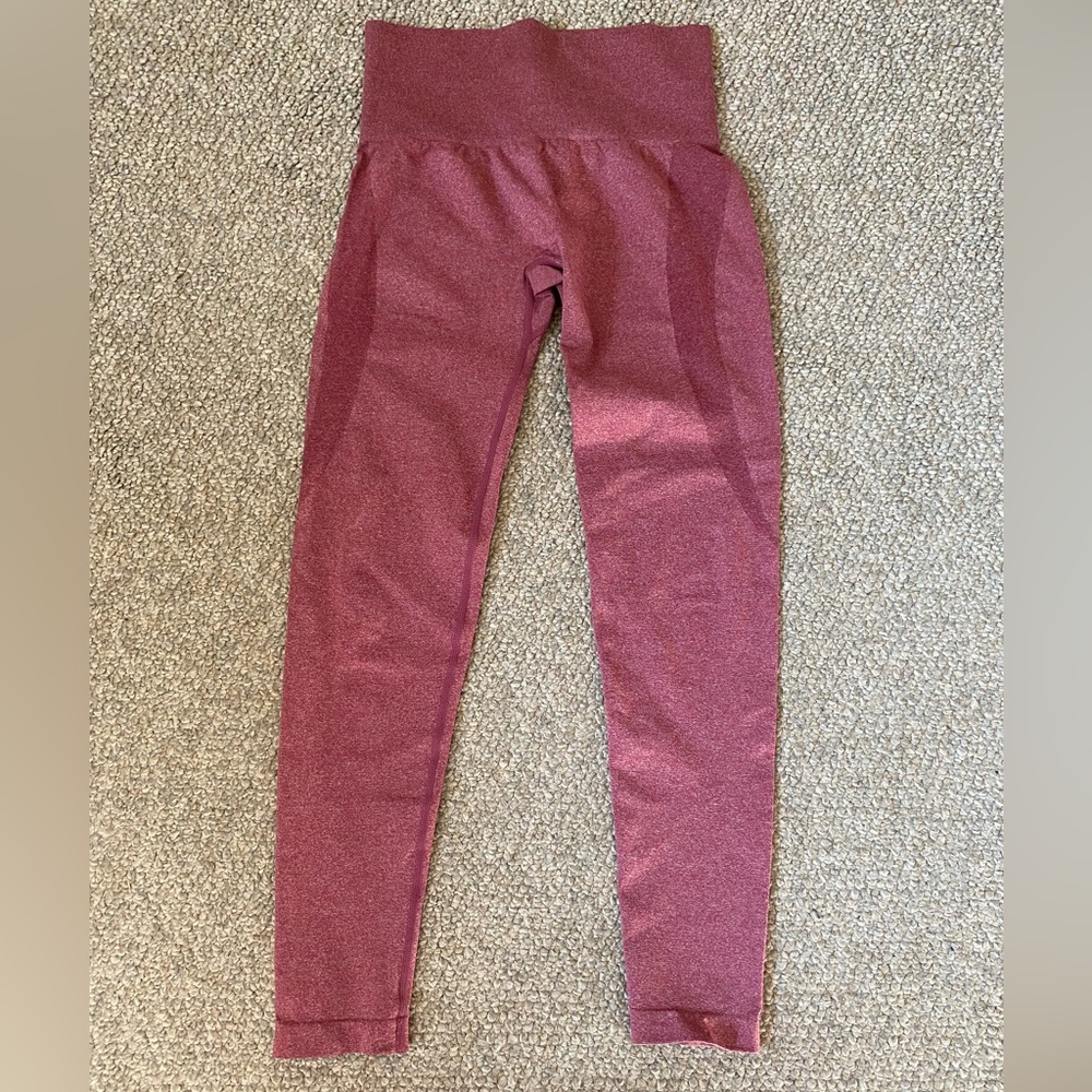 NVGTN Contour seamless leggings. Size small. Maroon color.